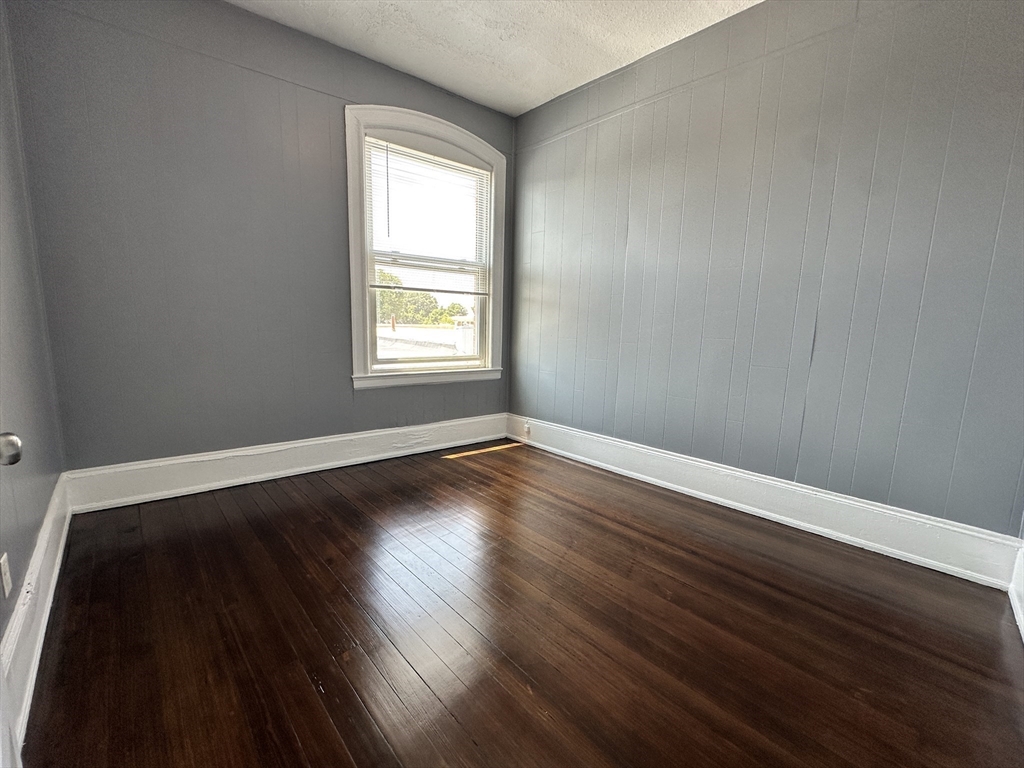 100 Cabot Street, Unit 7 Beverly, MA 01915 - Photo 12 of 18
