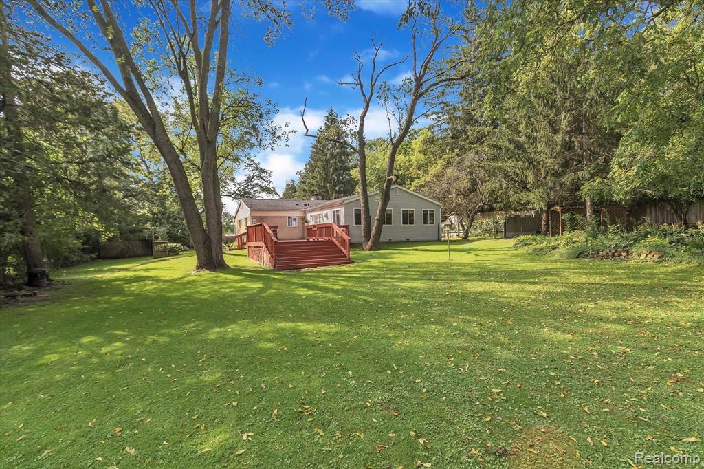 28366 Rollcrest Road Farmington Hills, MI 48334 - Photo 39 of 53