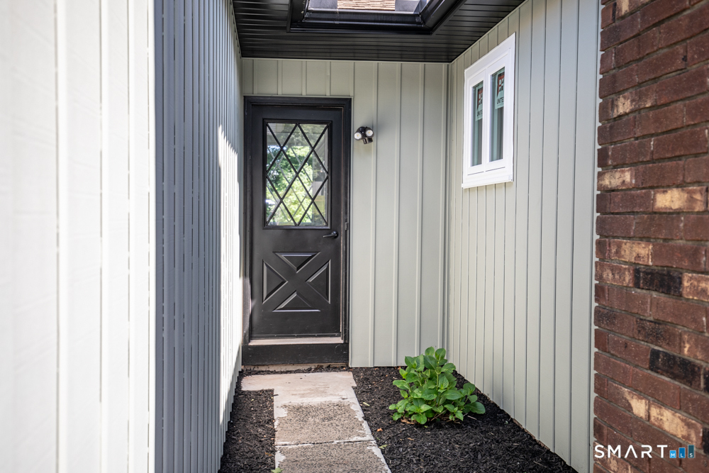 44 Farm Hill Road Wallingford, CT 06492 - Photo 35 of 38 Side entrance