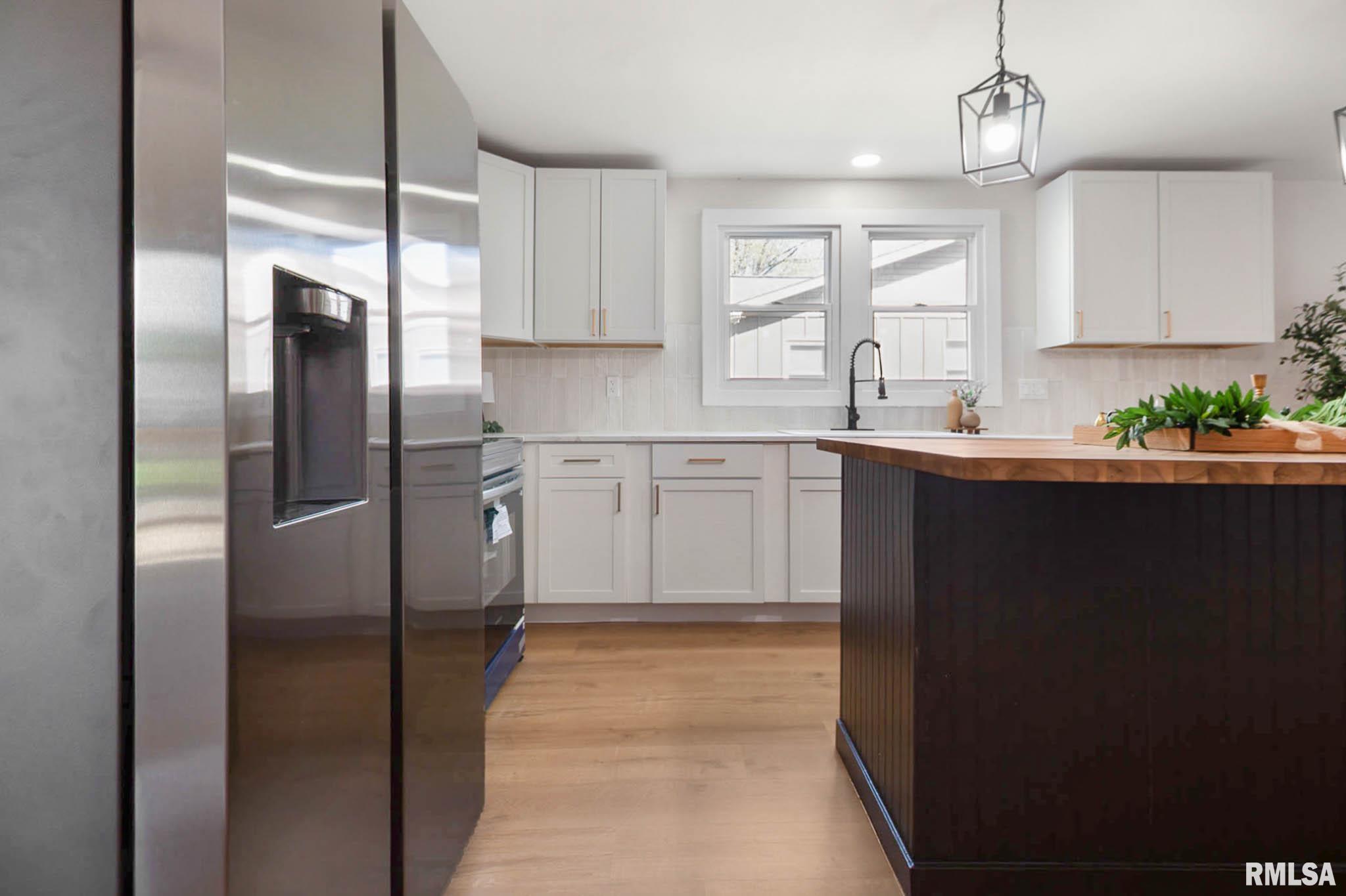 503 West Reed Street Benton, IL 62812 - Photo 11 of 28