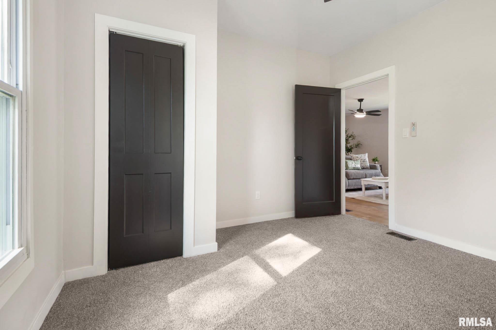 503 West Reed Street Benton, IL 62812 - Photo 13 of 27