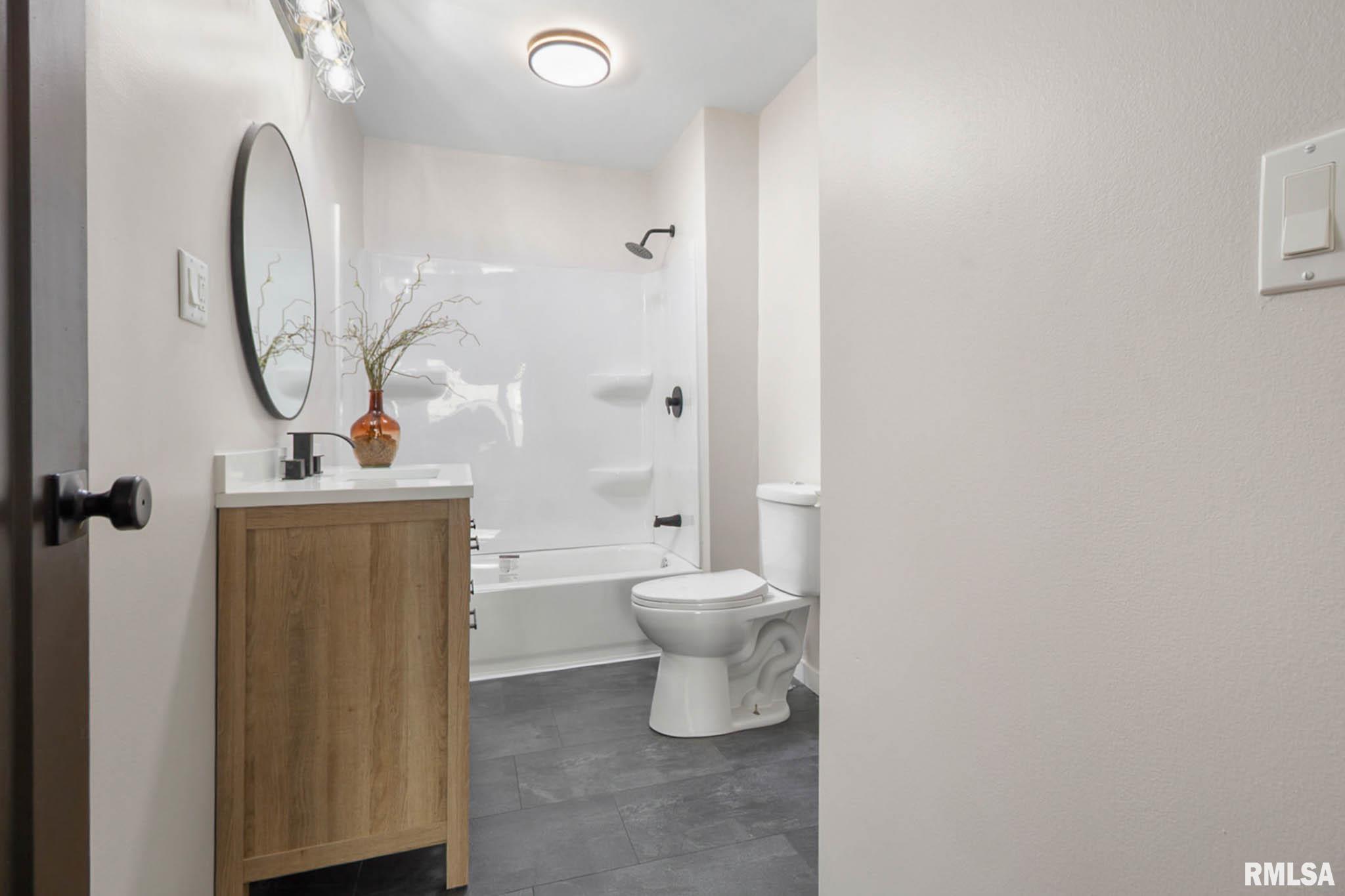 503 West Reed Street Benton, IL 62812 - Photo 16 of 28