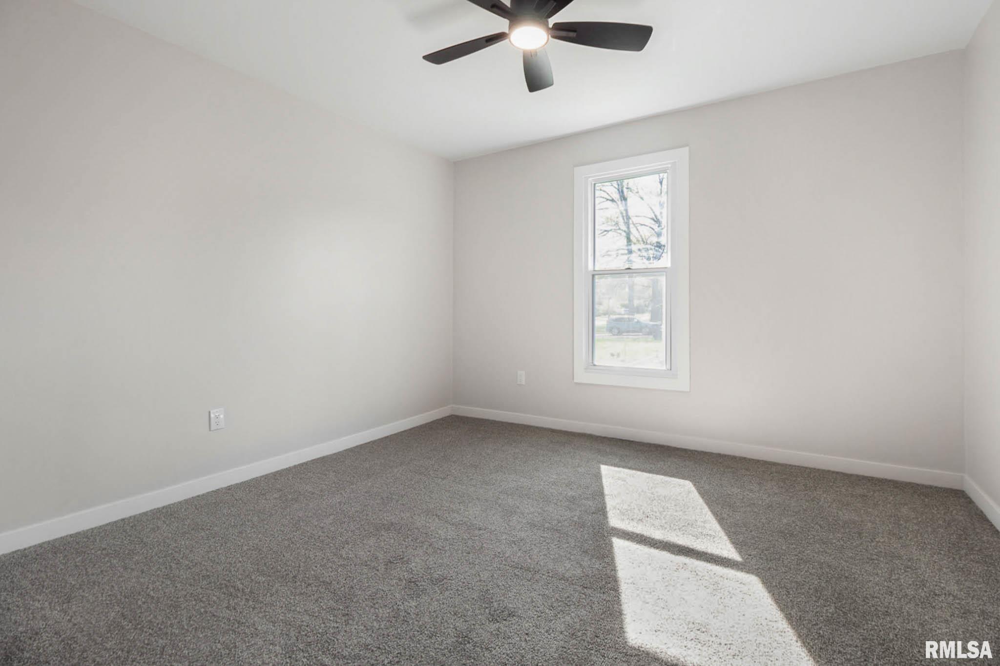 503 West Reed Street Benton, IL 62812 - Photo 17 of 27
