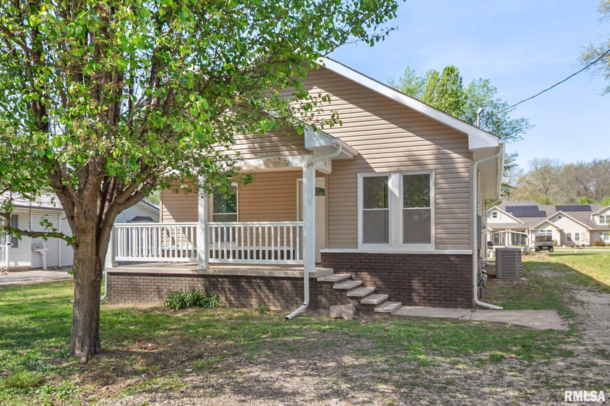 503 West Reed Street Benton, IL 62812 - Photo 2 of 28