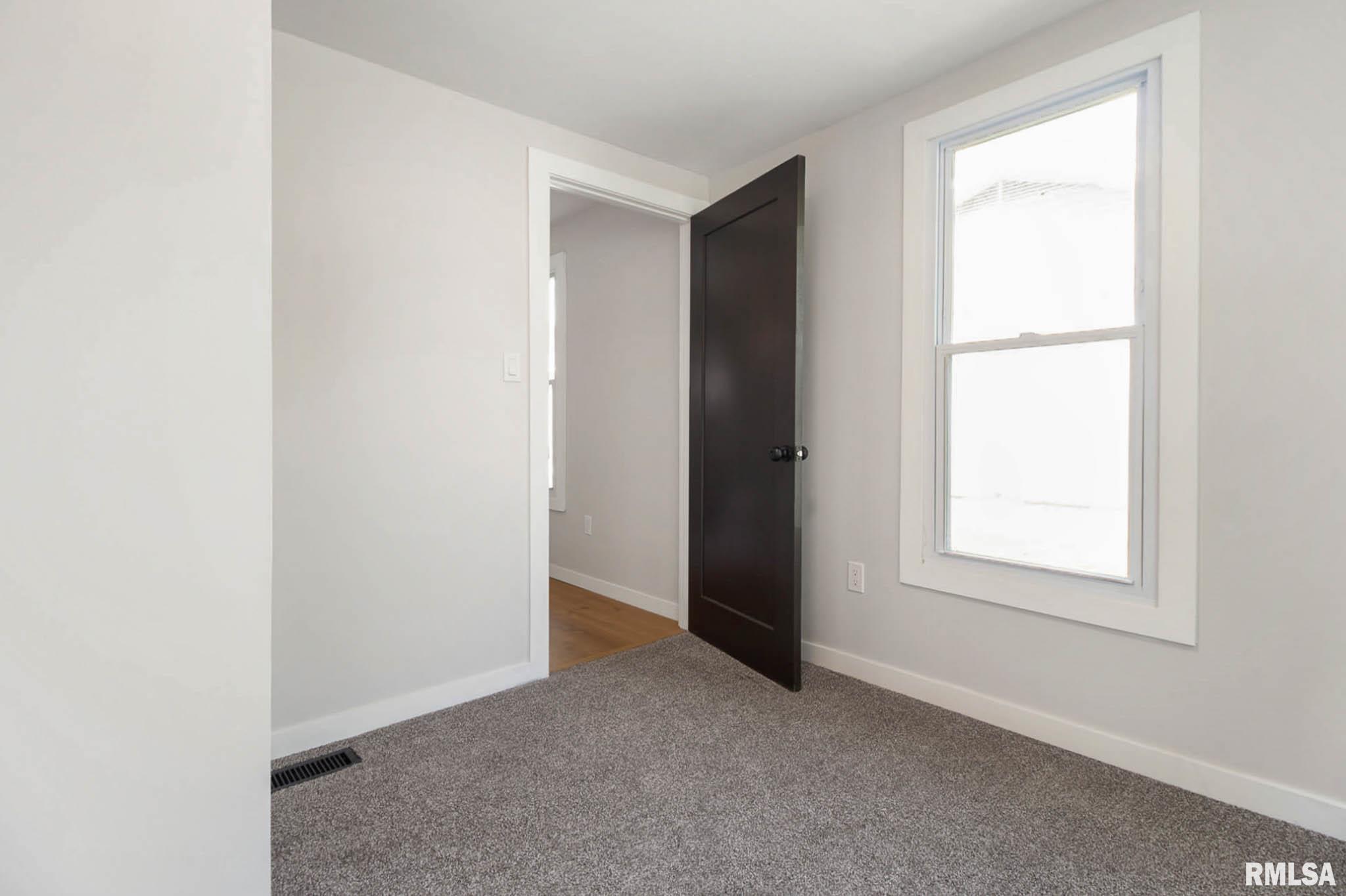 503 West Reed Street Benton, IL 62812 - Photo 24 of 28