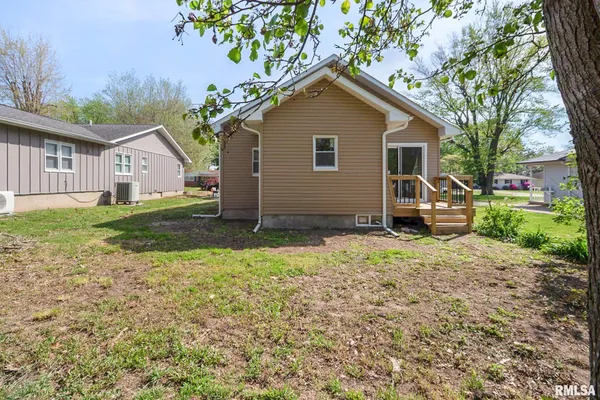 $190,000 | 503 West Reed Street, Benton, IL 62812