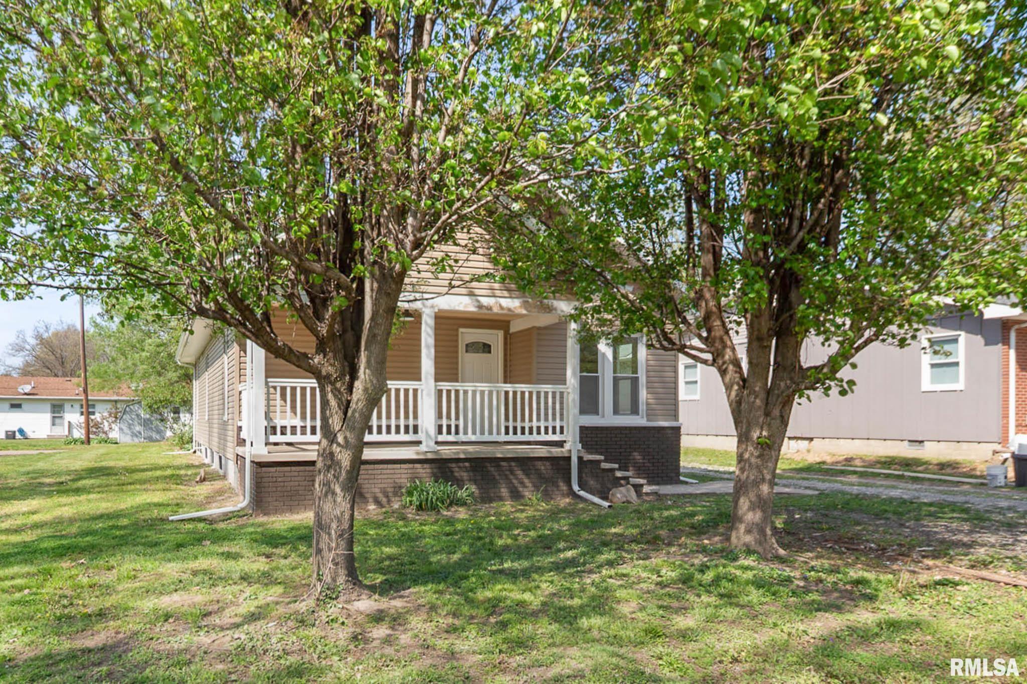 503 West Reed Street Benton, IL 62812 - Photo 4 of 28