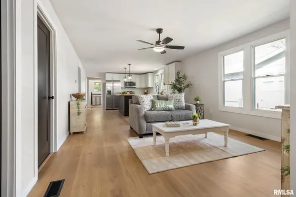 $190,000 | 503 West Reed Street, Benton, IL 62812