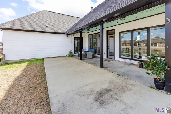 $2,800 | 4626 Monte Vista Drive, Addis, LA 70710