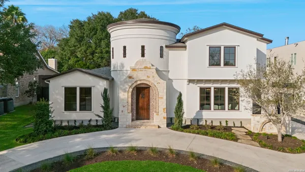 $2,300,000 | 817 Garraty Road, Terrell Hills, TX 78209