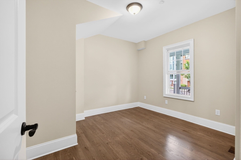152 Washington Street, Unit 1 Boston, MA 02135 - Photo 12 of 21