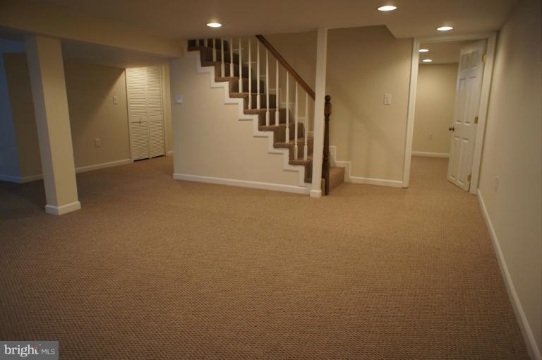 109 West Cameron Road Falls Church, VA 22046 - Photo 14 of 19 Interior (General)