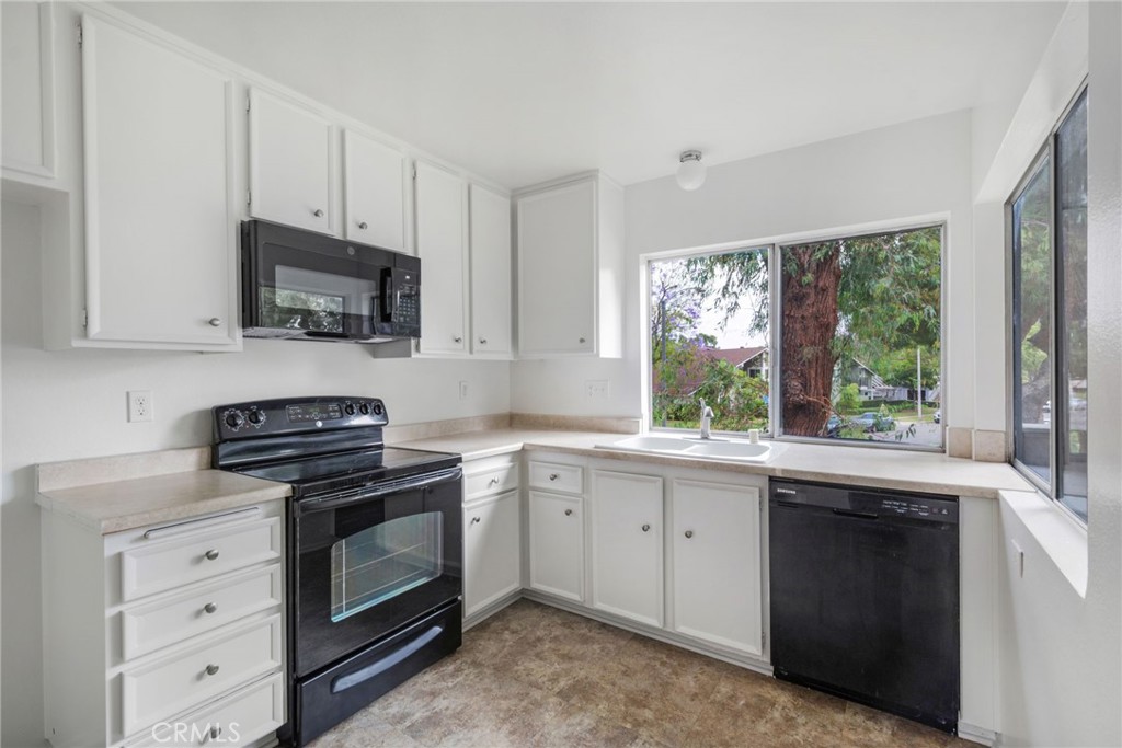 5427 Pine Ridge Way, Unit B Anaheim, CA 92807 - Photo 5 of 26
