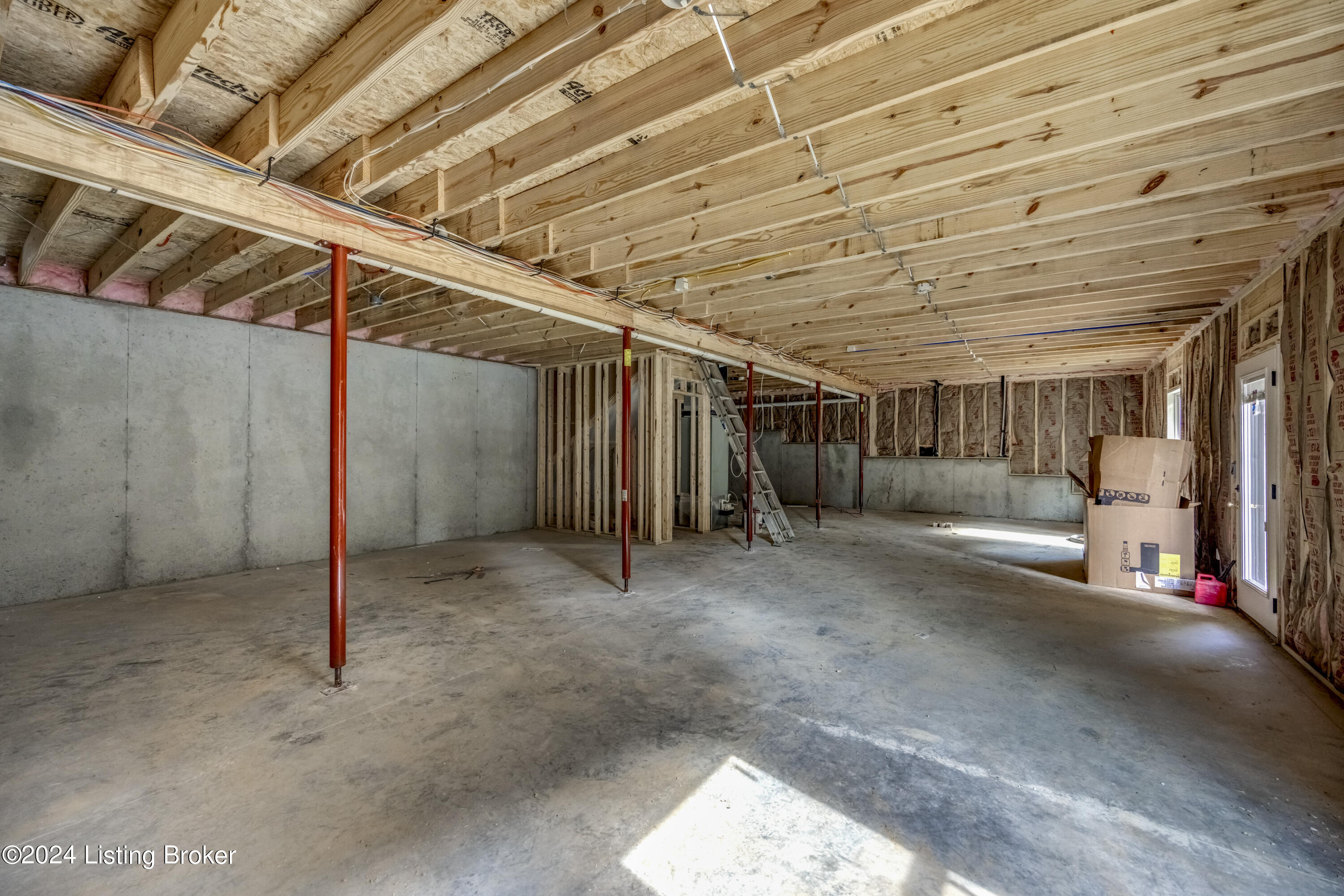 212 Thomas Ridge Bardstown, KY 40004 - Photo 82 of 94 2Y0A9512-B