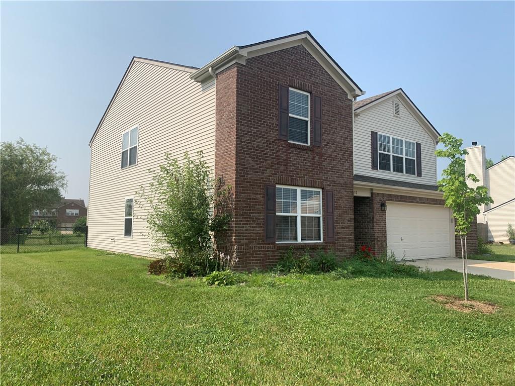657 Hanover Road Brownsburg, IN 46112 - Photo 3 of 45