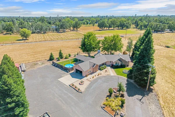 $740,000 | 22273 Lancelot Lane, Palo Cedro, CA 96073