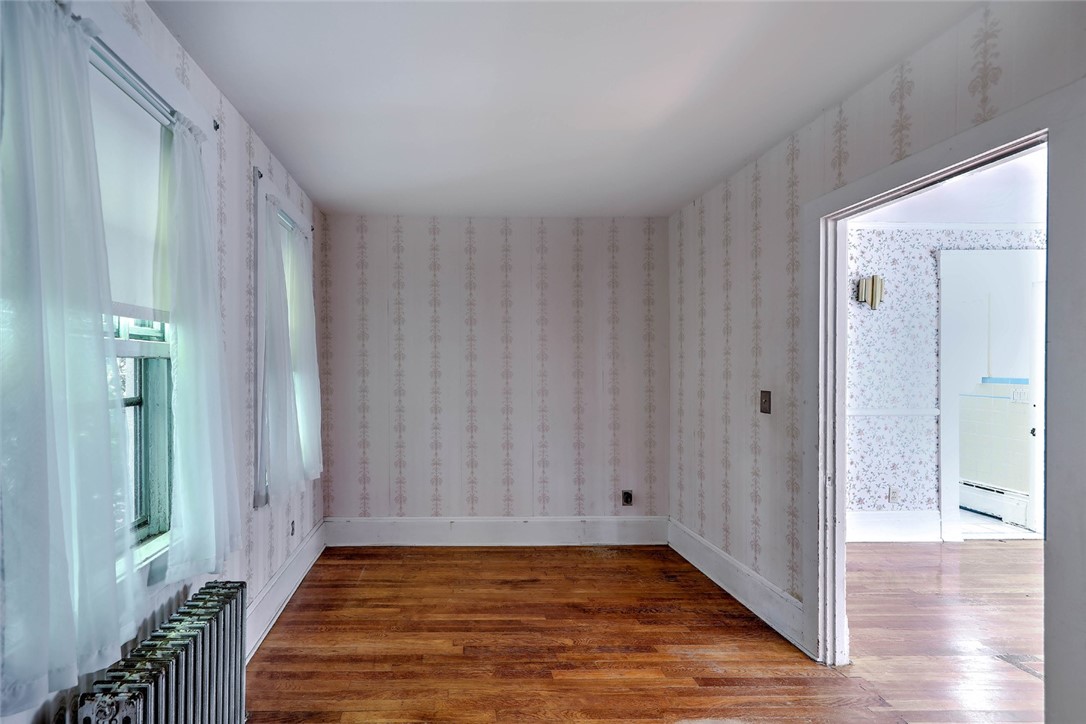 6 Central Street Bristol, RI 02809 - Photo 24 of 37