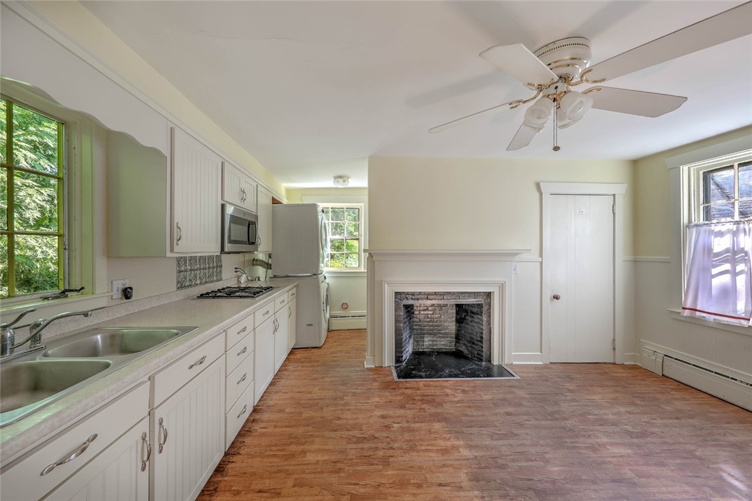 6 Central Street Bristol, RI 02809 - Photo 27 of 37