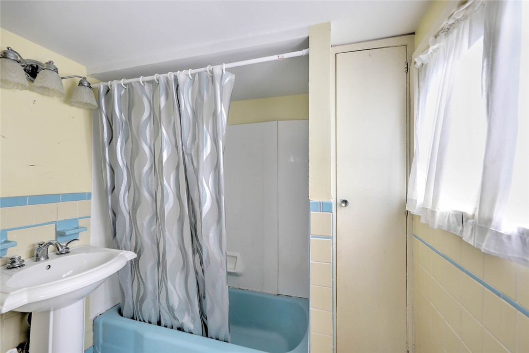 6 Central Street Bristol, RI 02809 - Photo 30 of 37