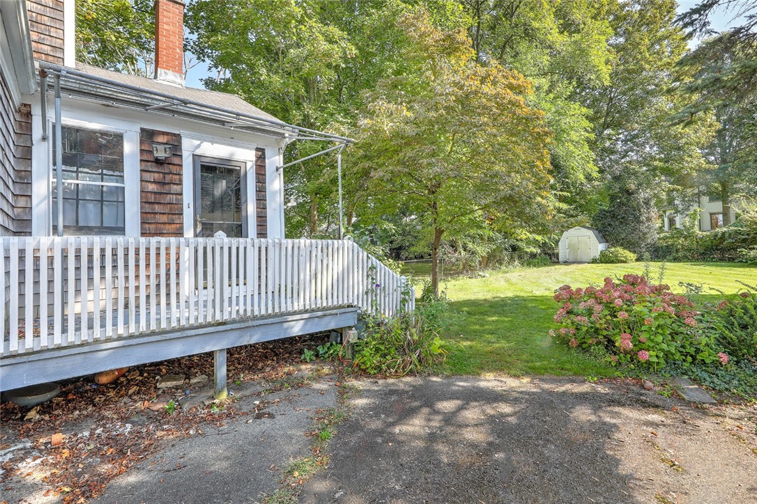 6 Central Street Bristol, RI 02809 - Photo 3 of 37