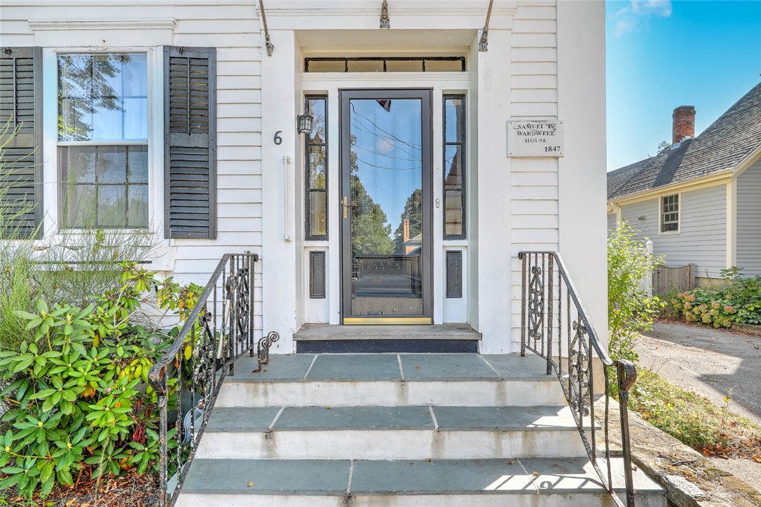 6 Central Street Bristol, RI 02809 - Photo 10 of 37