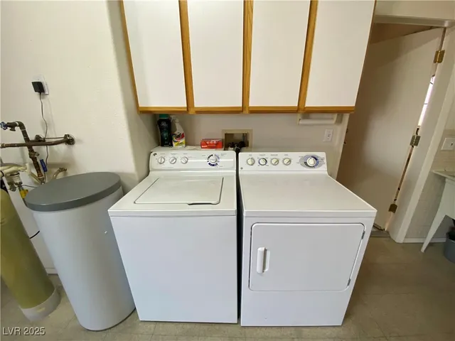 $2,100 | 10220 Villa Ridge Drive, Las Vegas, NV 89134