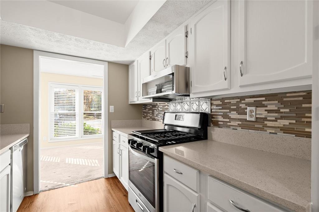 3209 Canyon Point Circle Roswell, GA 30076 - Photo 15 of 32