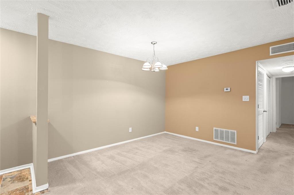 3209 Canyon Point Circle Roswell, GA 30076 - Photo 4 of 32