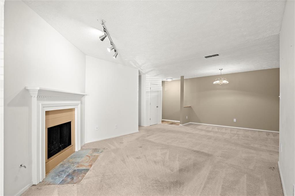 3209 Canyon Point Circle Roswell, GA 30076 - Photo 7 of 32