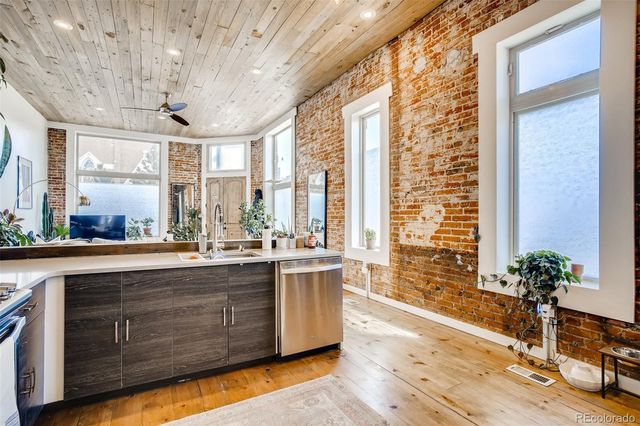 $935,000 | 701 West 6th Avenue, Denver, CO 80204