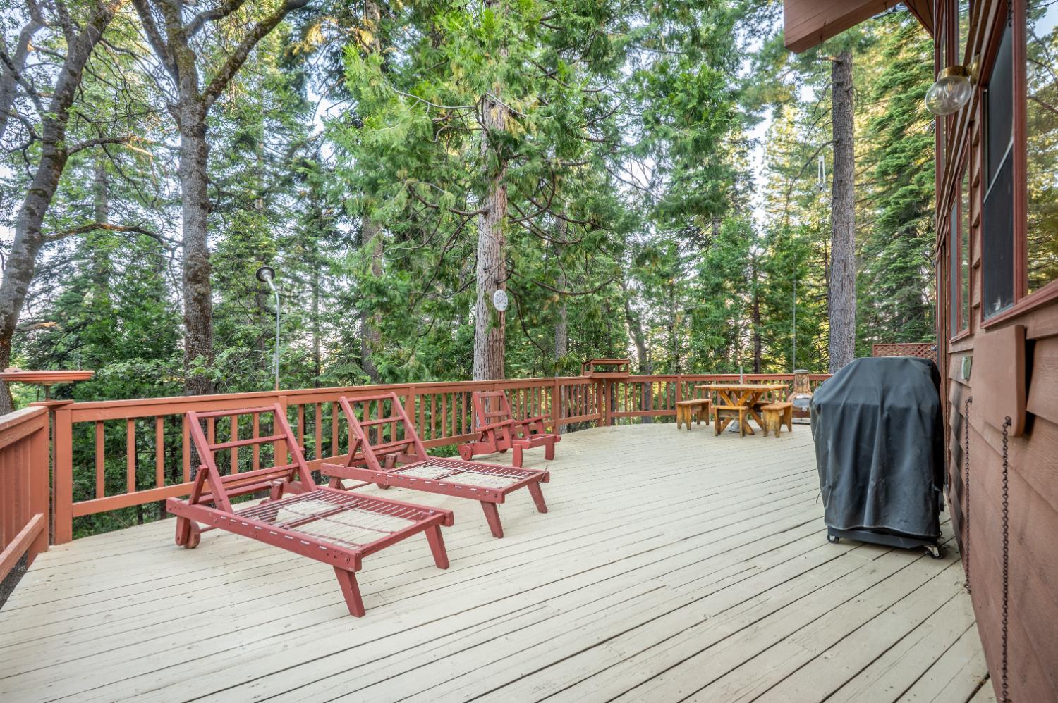 600 Wikami Way Dorrington, CA 95223 - Photo 28 of 43