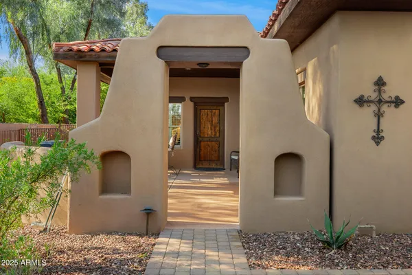 $6,900,000 | 6000 North Palo Cristi Road, Paradise Valley, AZ 85253