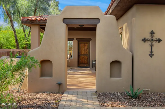 $6,900,000 | 6000 North Palo Cristi Road, Paradise Valley, AZ 85253