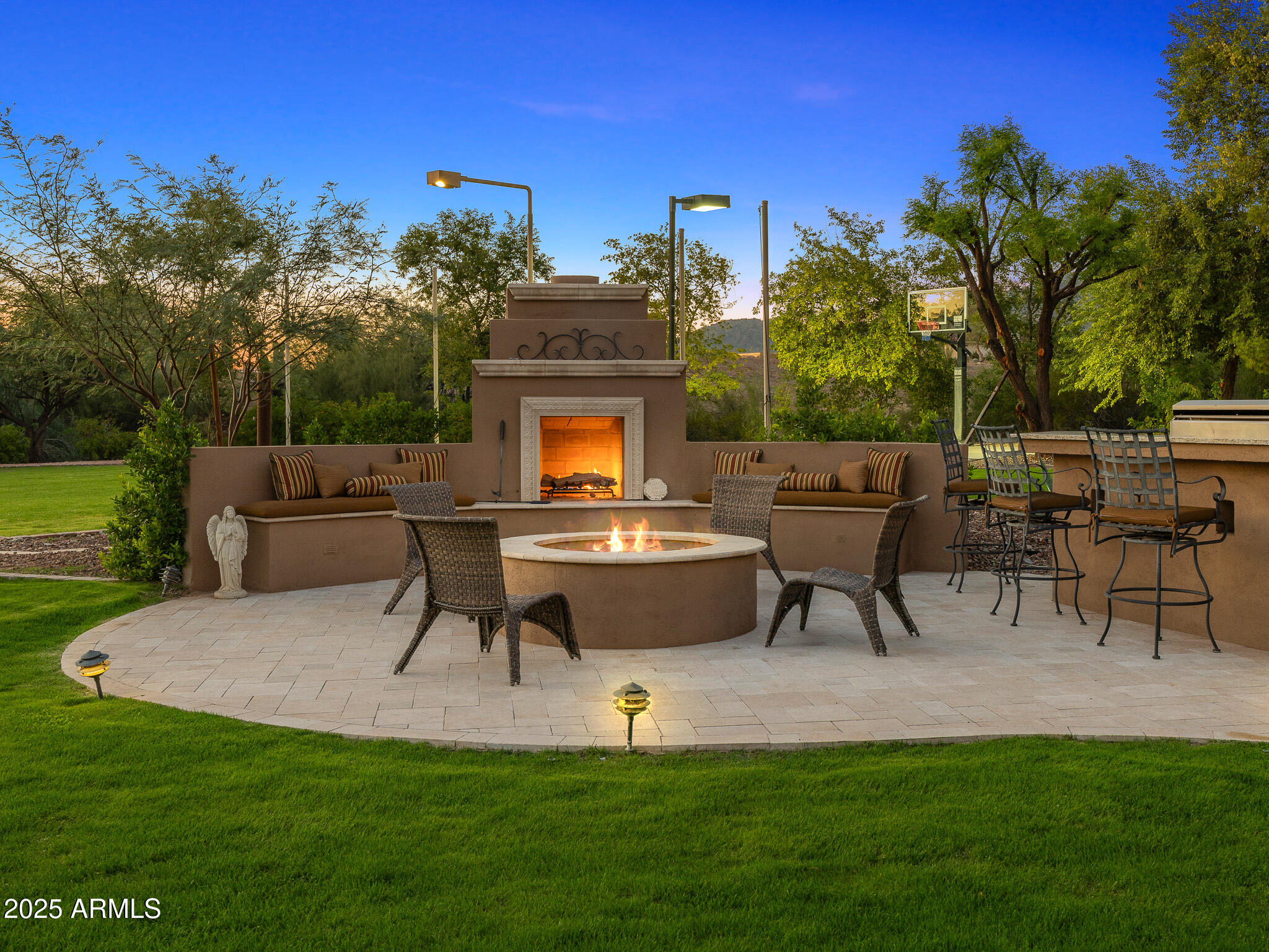 6000 North Palo Cristi Road Paradise Valley, AZ 85253 - Photo 57 of 62 57firepit lounge_twilight