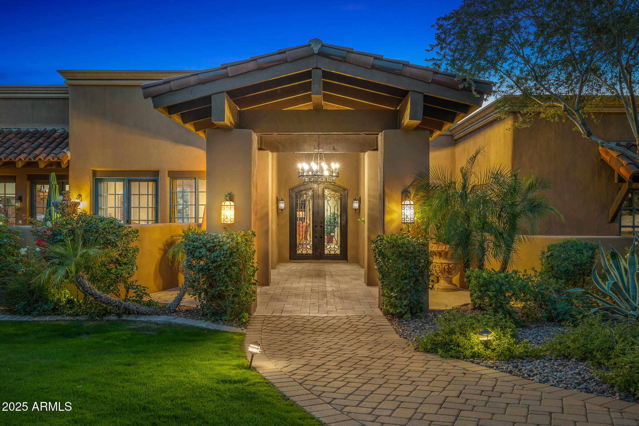 6000 North Palo Cristi Road Paradise Valley, AZ 85253 - Photo 60 of 62 60front door_twilight