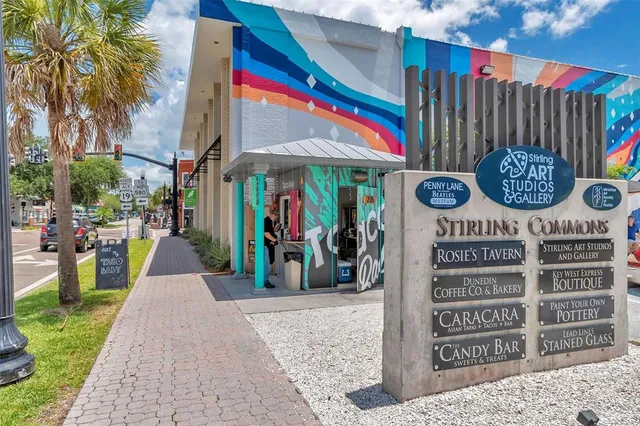 $550,000 | 1841 Douglas Avenue, Dunedin, FL 34698