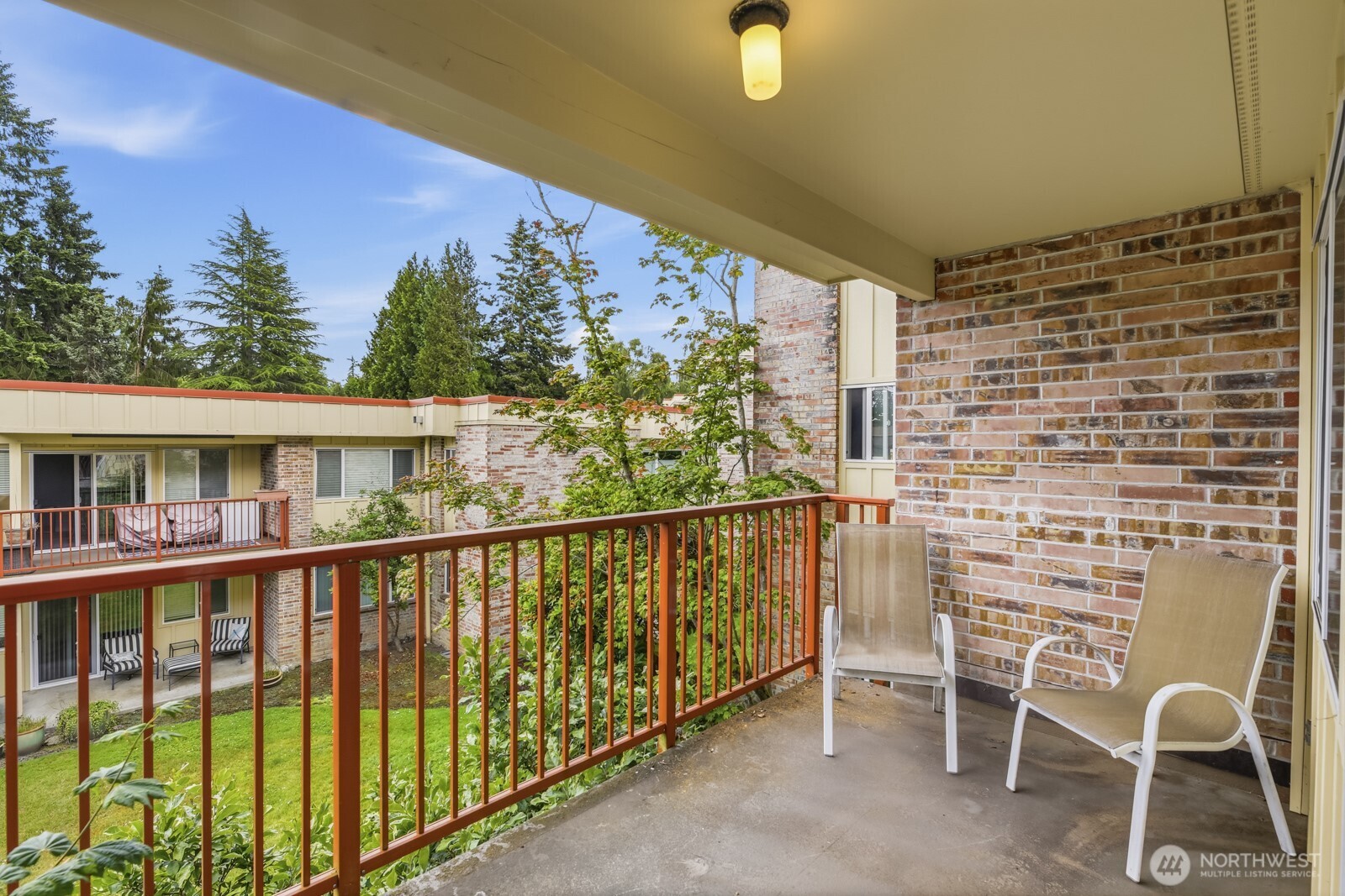 335 Heather Road, Unit 202 Everett, WA 98203 - Photo 27 of 31