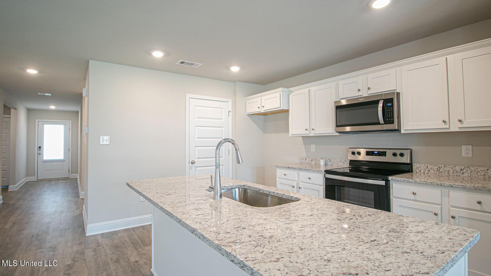 59 Monarch Drive Lucedale, MS 39452 - Photo 3 of 19 Kitchen
