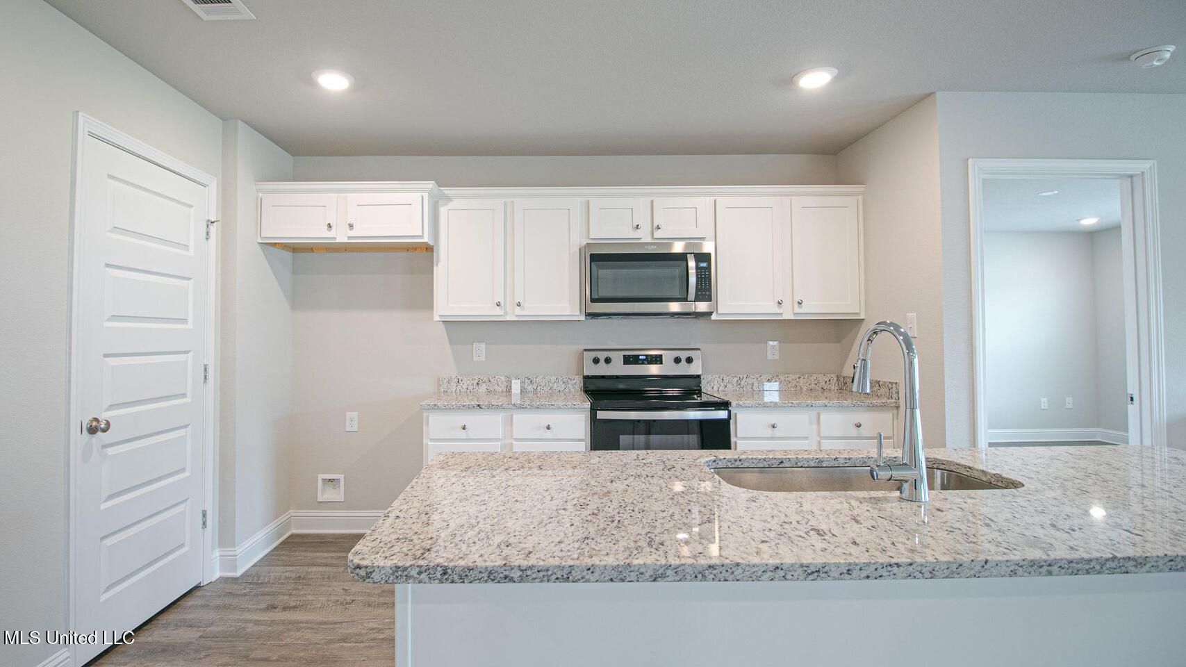 59 Monarch Drive Lucedale, MS 39452 - Photo 4 of 19 Kitchen