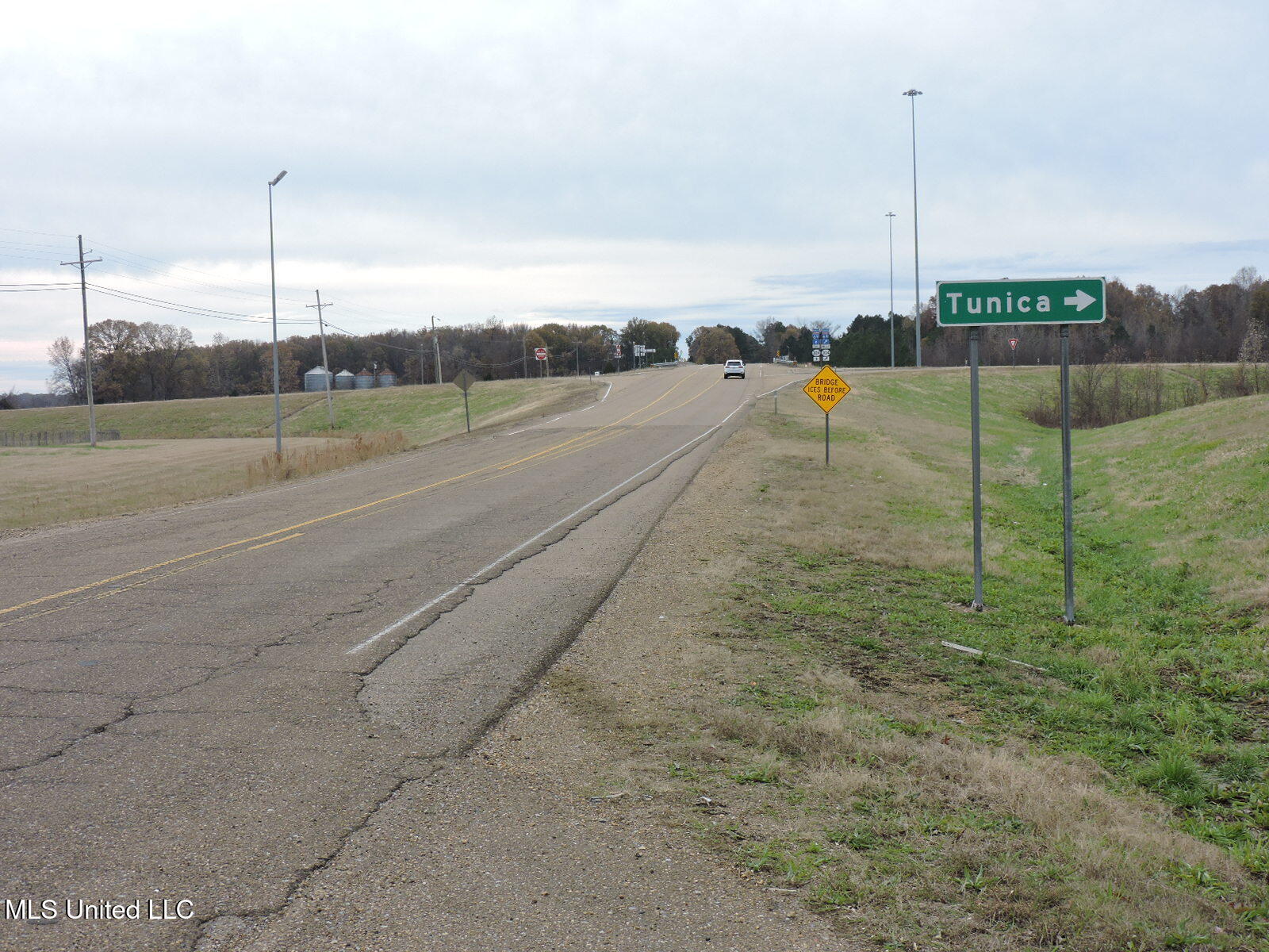 0 Fogg Road North Nesbit, MS 38651 - Photo 2 of 14 DSCN4881