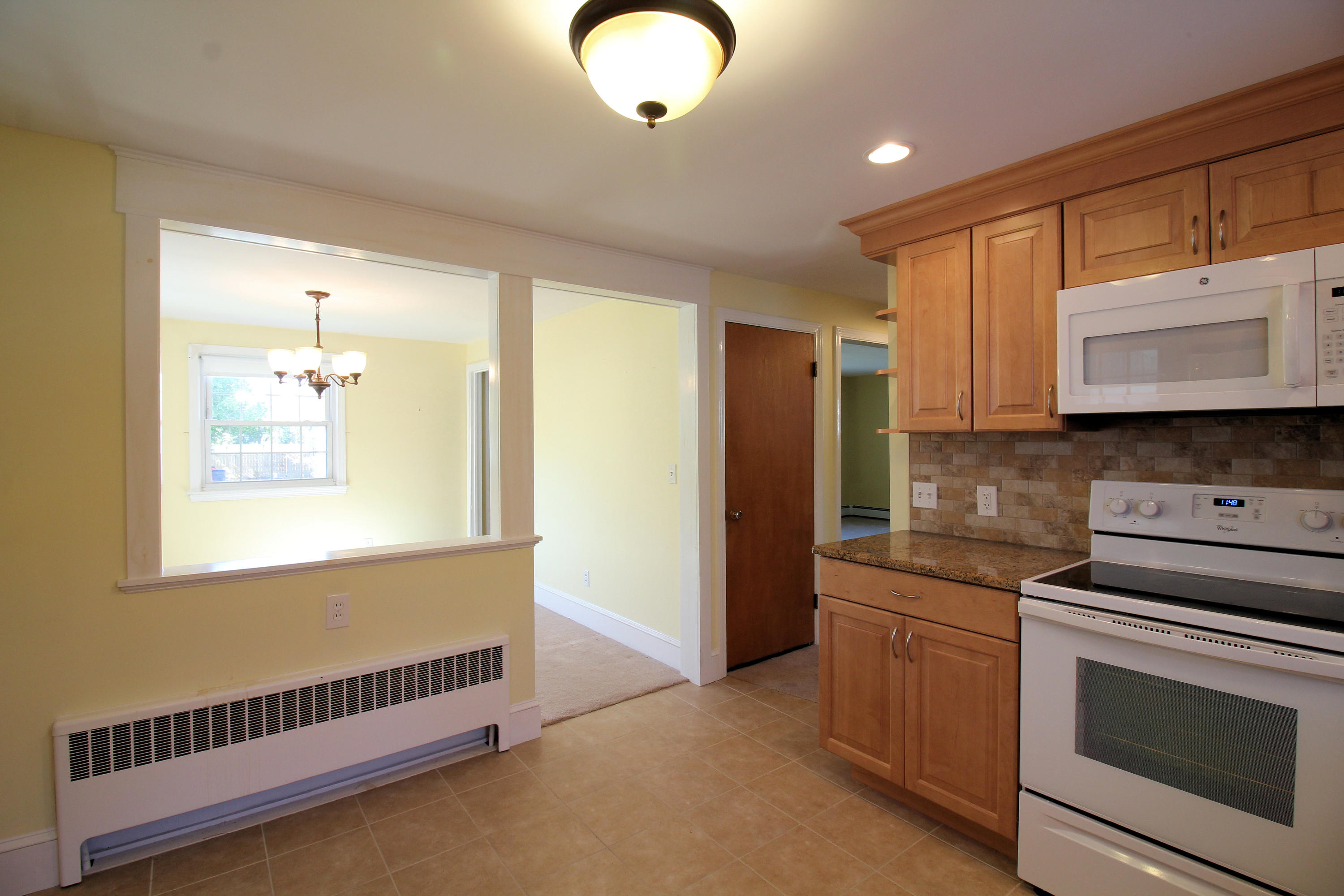 21 Wayside Road Portland, ME 04102 - Photo 8 of 25 Kitchen/Dining Room