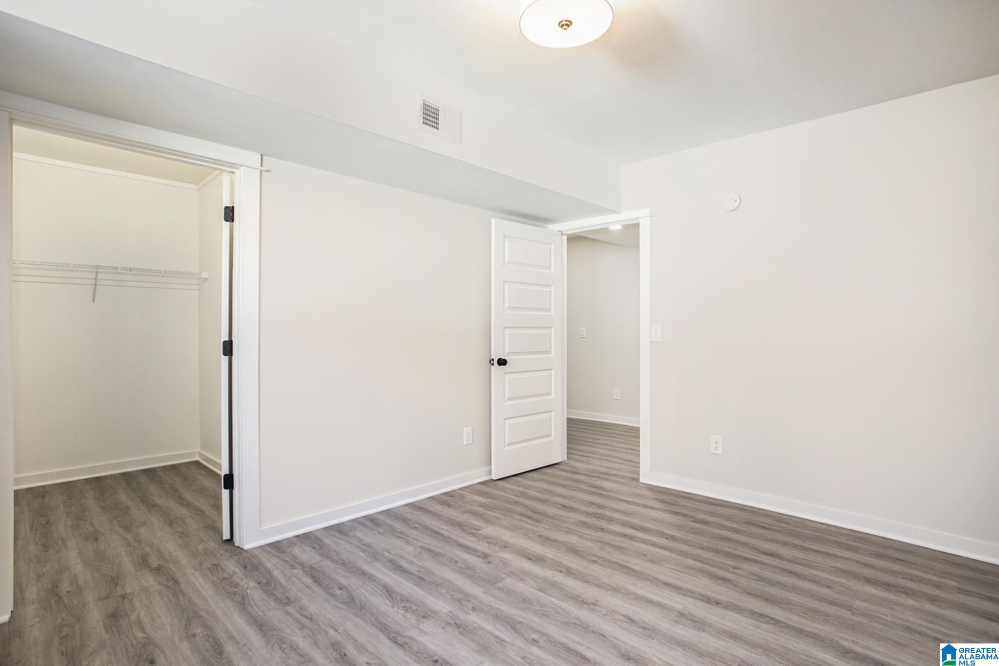 425 Crest Drive Birmingham, AL 35209 - Photo 27 of 33