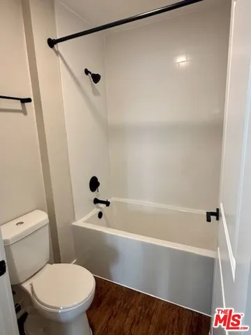 $4,063 | 7660 Beverly Boulevard, Unit 324, Los Angeles, CA 90036