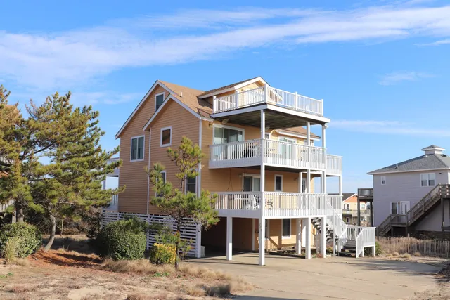 $725,000 | 221 West Cobbs Way, Nags Head, NC 27959