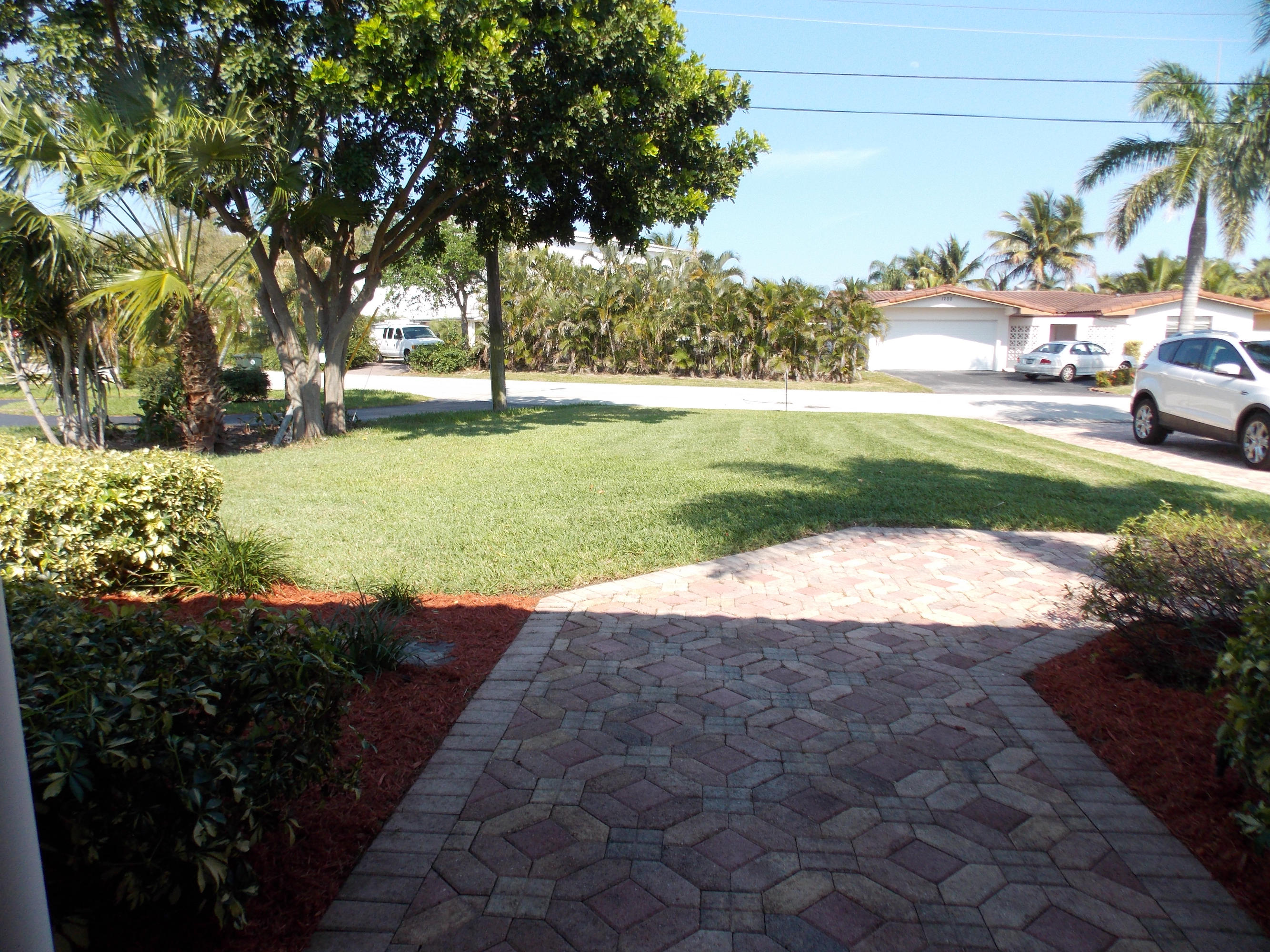 1201 Southwest 4th Court Boca Raton, FL 33432 - Photo 5 of 30 FRONT DOOR VIEW