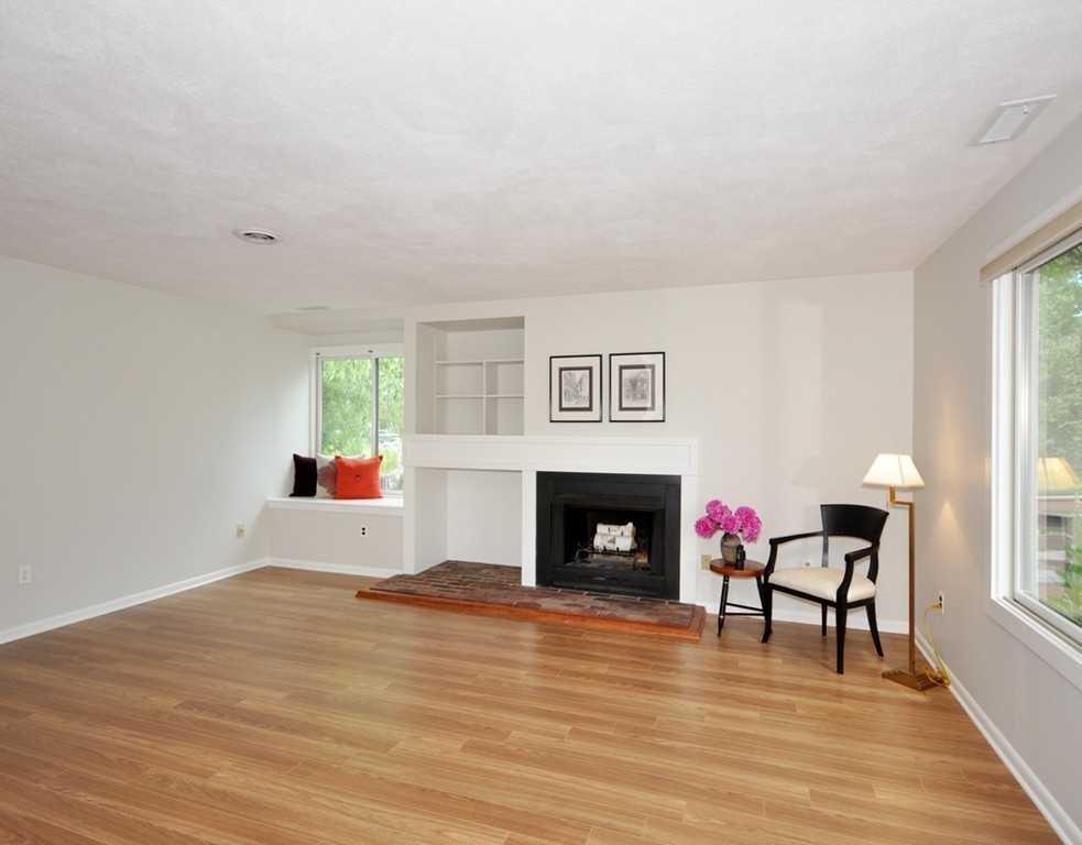 7-1 Concord Greene, Unit 1 Concord, MA 01742 - Photo 6 of 29