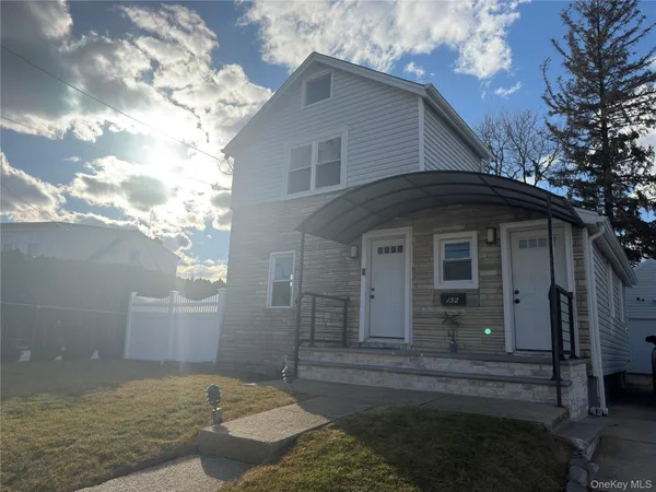 $3,200 | 132 Shaw Avenue, Unit 1, Valley Stream, NY 11580
