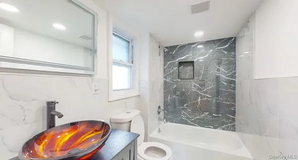 $3,200 | 132 Shaw Avenue, Unit 1, Valley Stream, NY 11580