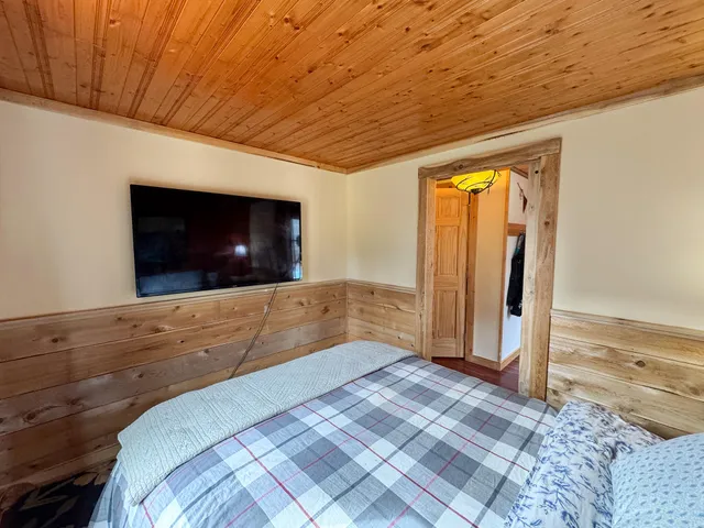 $260,000 | 96 Houlton Road, Island Falls, ME 04747