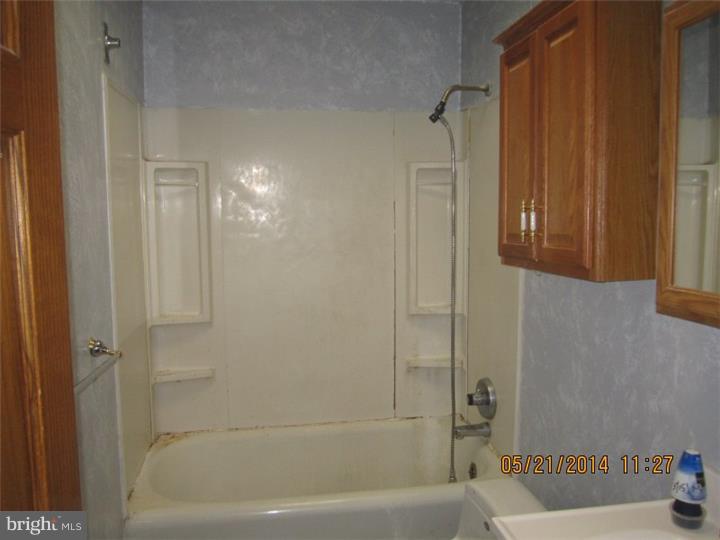 143 Laurel Road Sharon Hill, PA 19079 - Photo 8 of 10 Bathroom